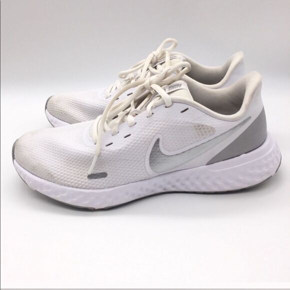 Nike Revolution 5 in white size 8.5 - Picture 12 of 12